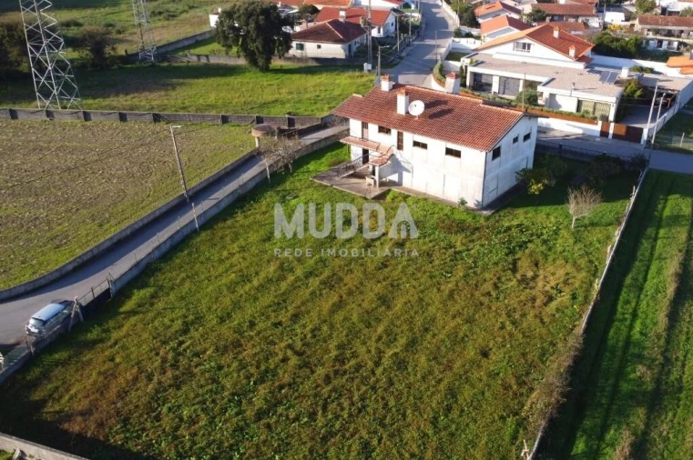 Moradia T3 para Venda em Maceda Foto 60