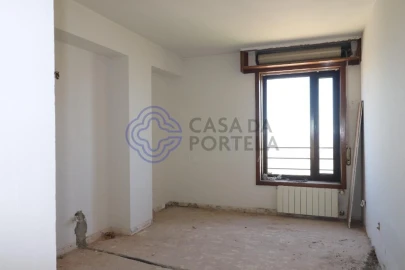 Apartamento T5 para Venda em Santa Marinha e São Pedro da Afurada