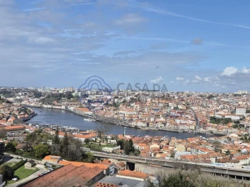 Apartamento T5 para Venda em Santa Marinha e São Pedro da Afurada