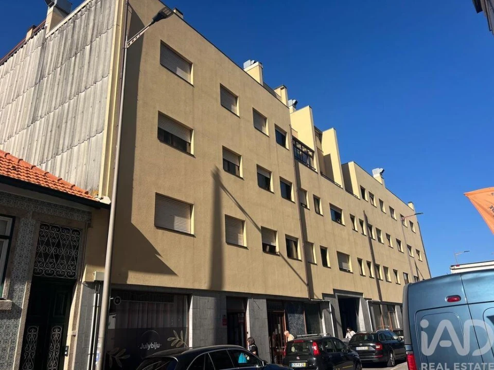 Apartamento T3 para Venda em Mafamude e Vilar do Paraíso Foto 16