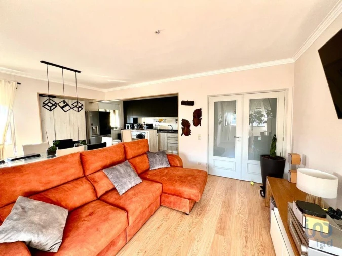 Apartamento T3 para Venda em Mafamude e Vilar do Paraíso Foto 1