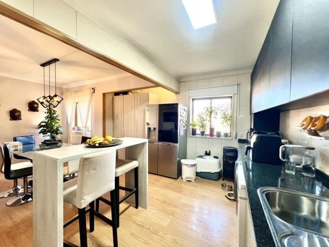 Apartamento T3 para Venda em Mafamude e Vilar do Paraíso Foto 12