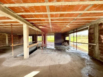 Moradia T3 para Venda em Coucieiro
