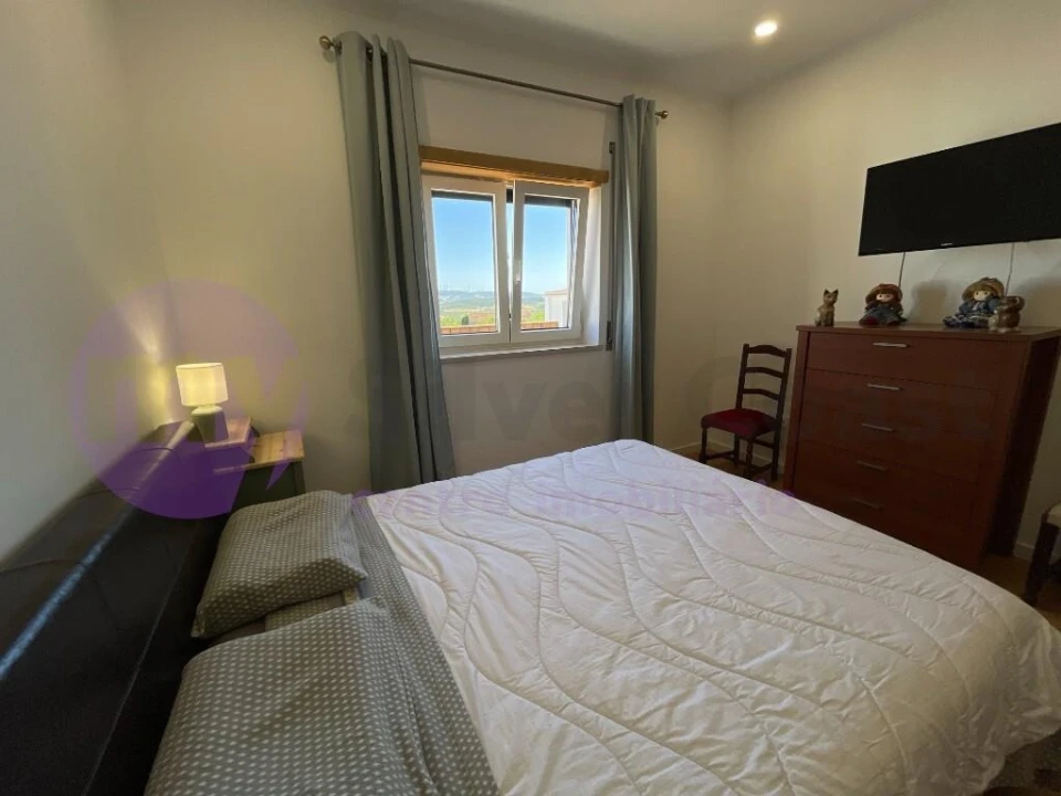 Moradia T2 para Venda em Peral Foto 32