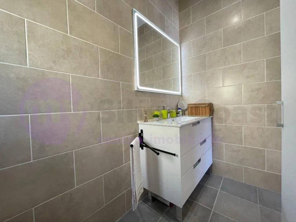 Moradia T2 para Venda em Peral Foto 27