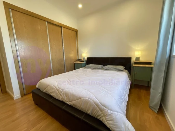 Moradia T2 para Venda em Peral Foto 33