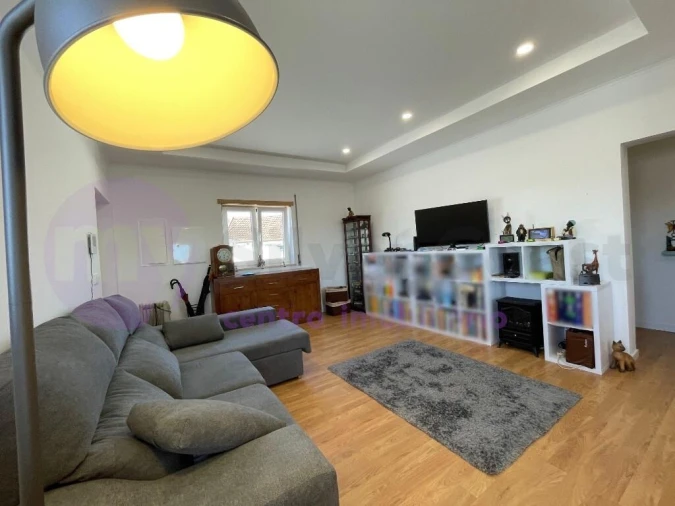 Moradia T2 para Venda em Peral Foto 17