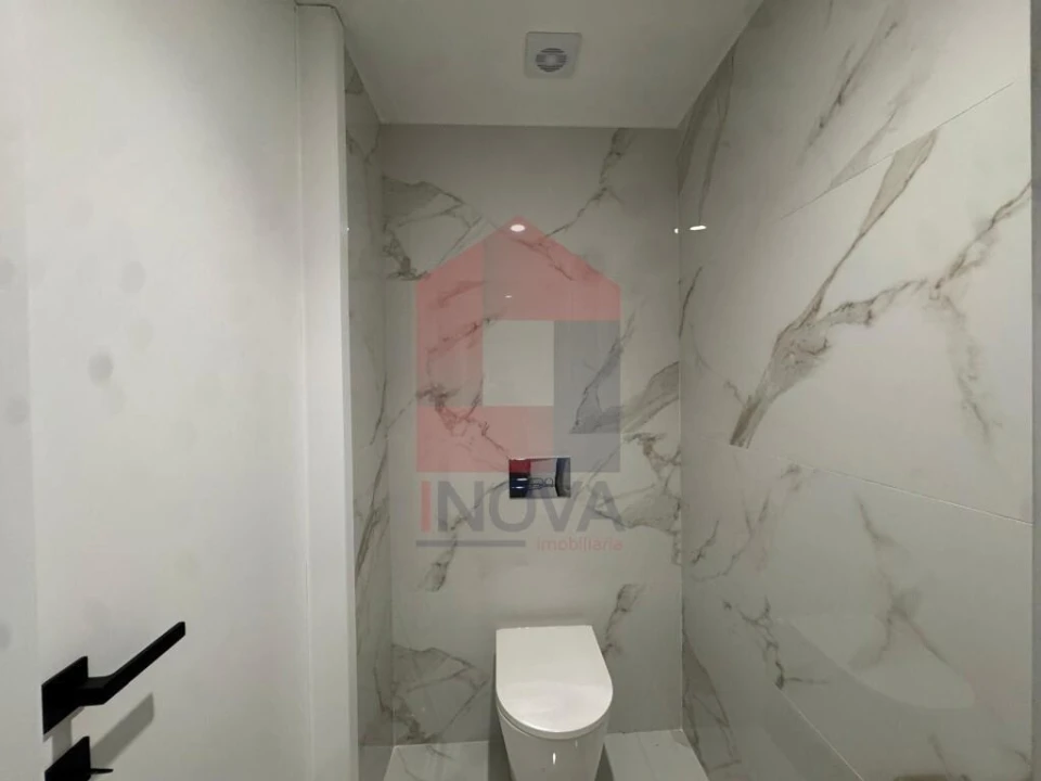 Moradia T3 para Venda em Coucieiro Foto 19