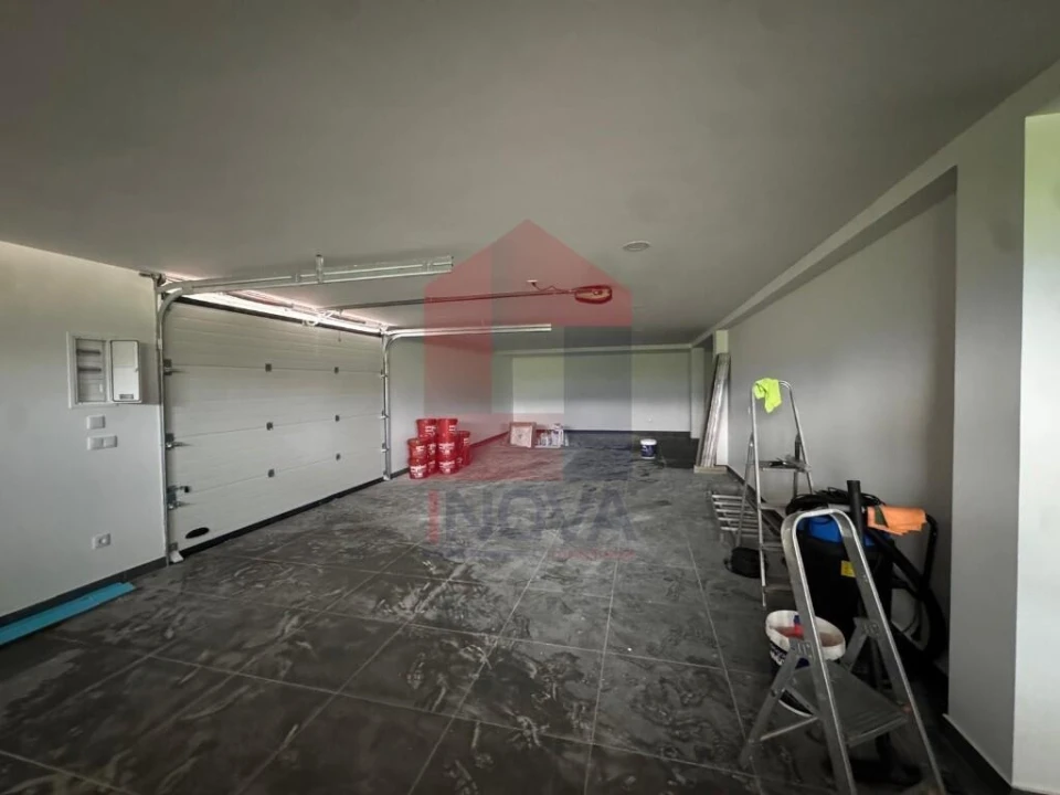 Moradia T3 para Venda em Coucieiro Foto 31