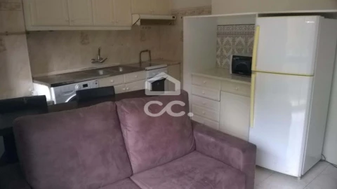 Apartamento T1 para Arrendamento em Santa Clara e Castelo Viegas