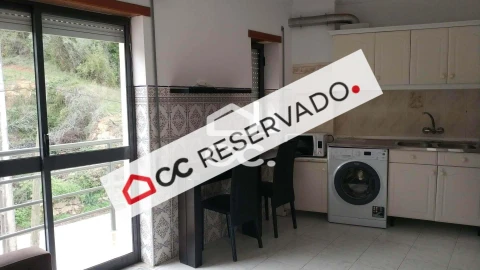 Apartamento T1 para Arrendamento em Santa Clara e Castelo Viegas