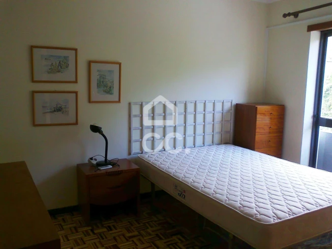 Apartamento T1 para Arrendamento em Santa Clara e Castelo Viegas Foto 11