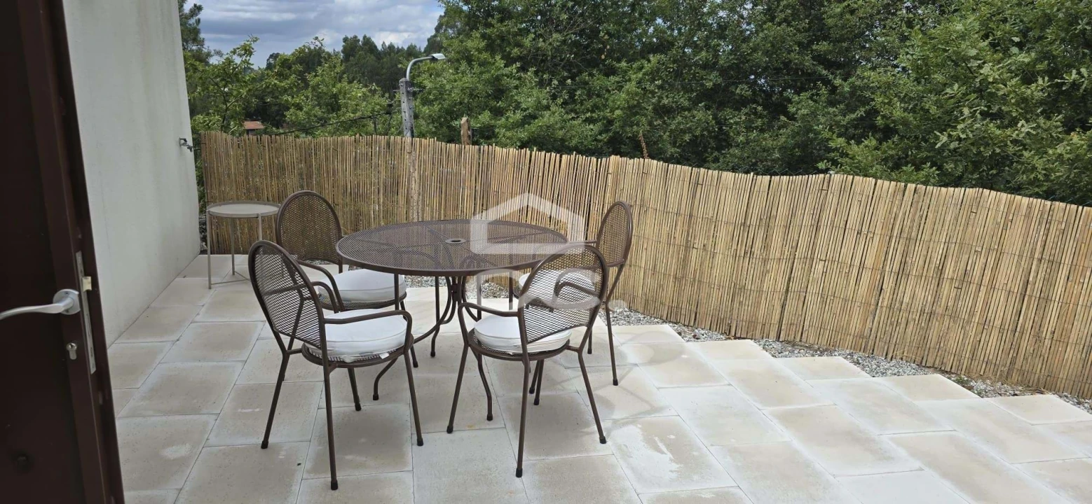 Moradia T2 para Venda em Tabuaças Foto 29