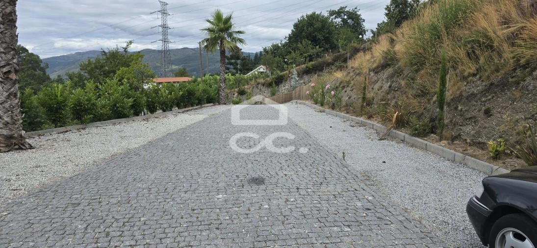 Moradia T2 para Venda em Tabuaças Foto 7