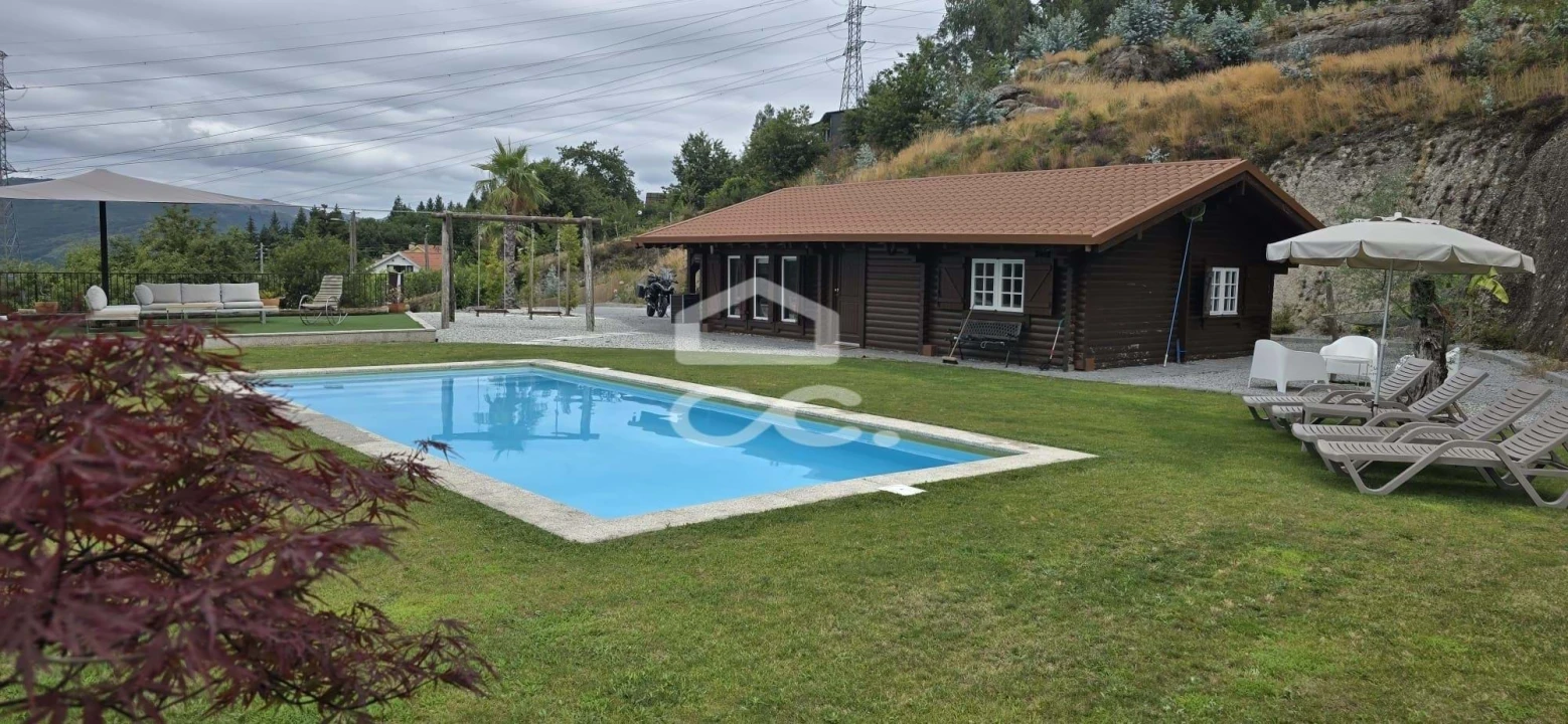 Moradia T2 para Venda em Tabuaças Foto 1