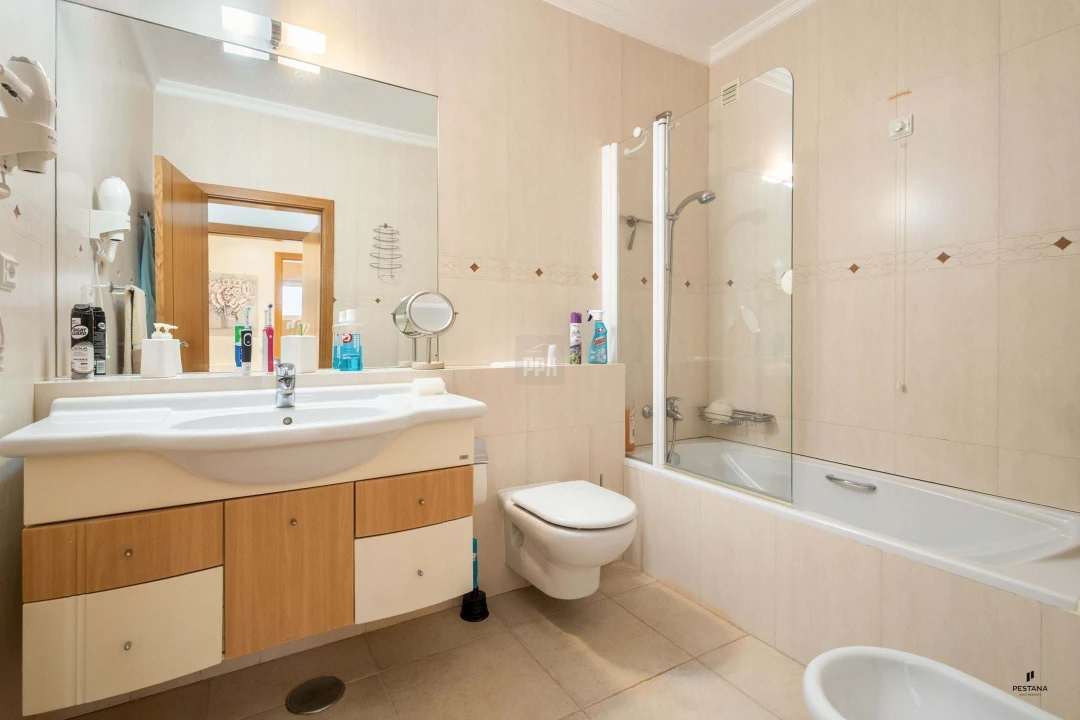 Apartamento T2 para Venda em Lagoa e Carvoeiro Foto 15