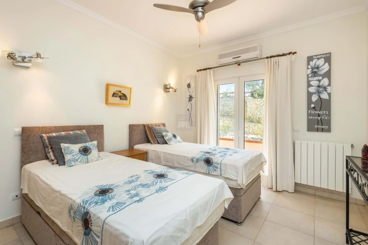 Apartamento T2 para Venda em Lagoa e Carvoeiro Foto 3