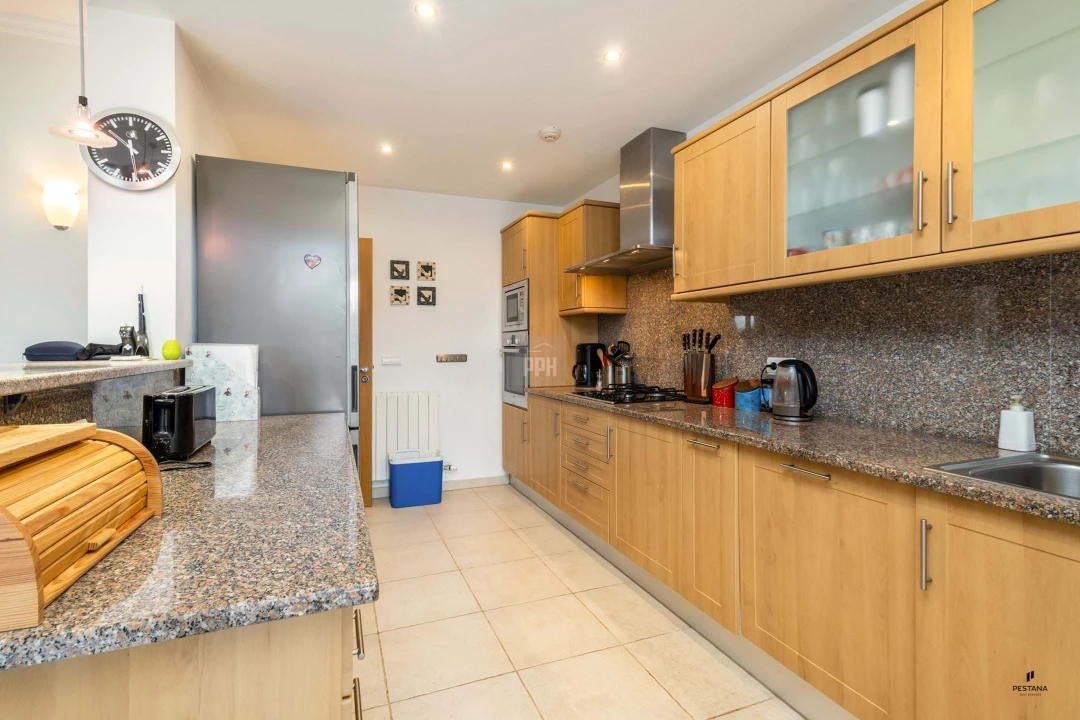 Apartamento T2 para Venda em Lagoa e Carvoeiro Foto 11