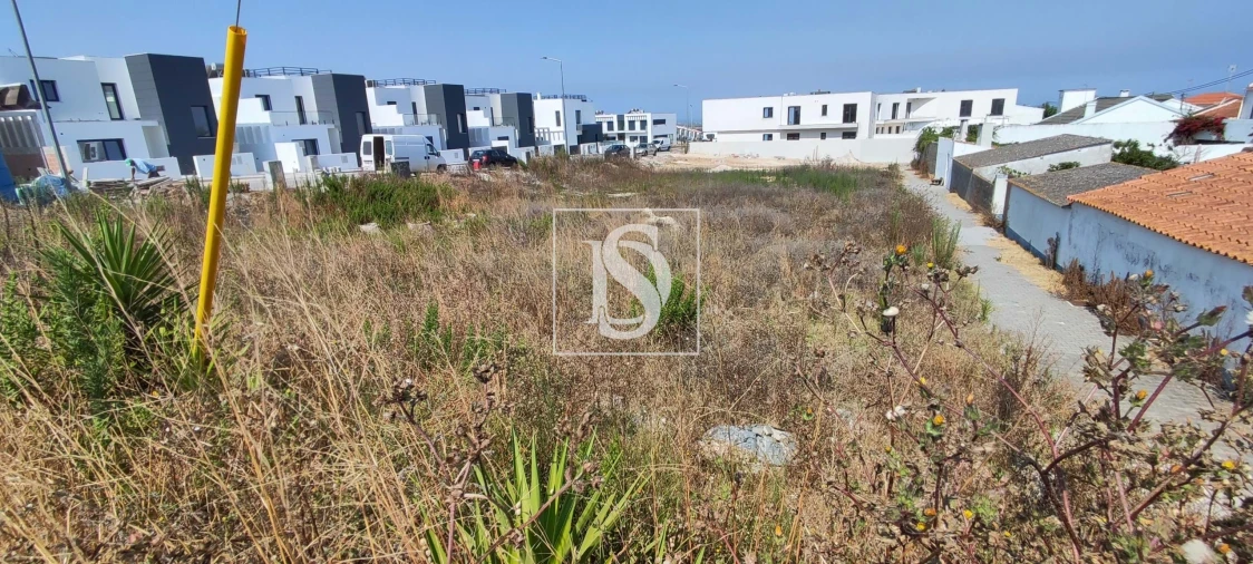 Terreno para Venda em Atouguia da Baleia Foto 10