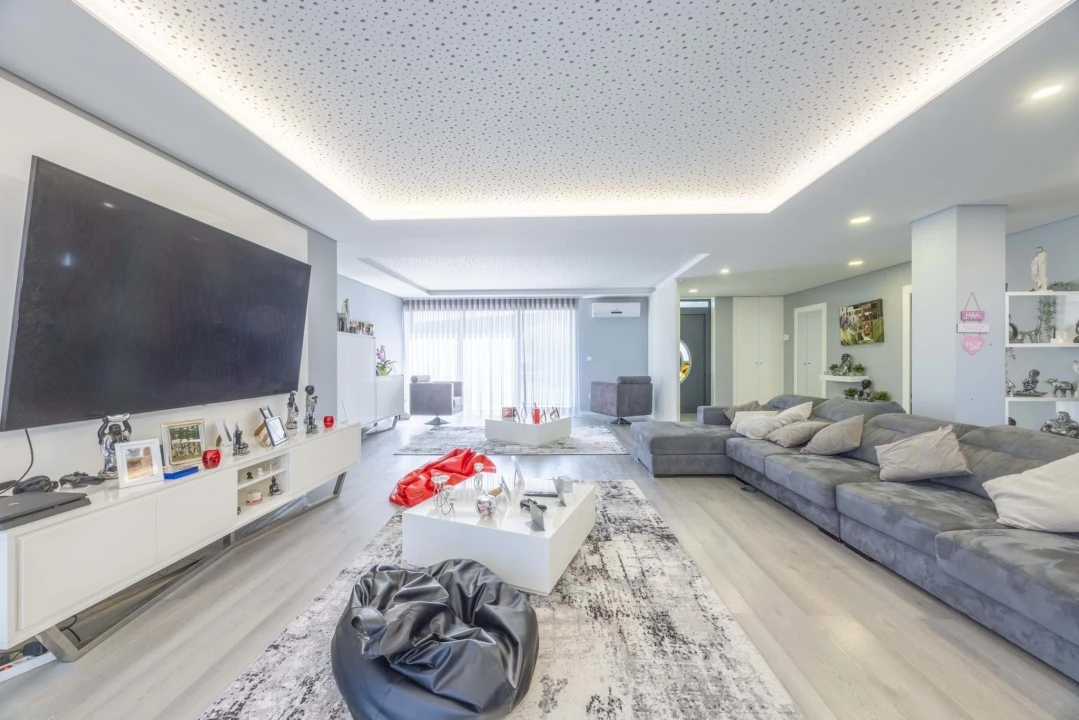 Moradia T5 para Venda em Gondomar (São Cosme), Valbom e Jovim Foto 21