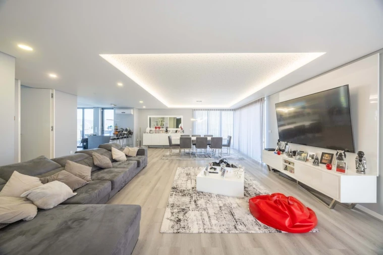 Moradia T5 para Venda em Gondomar (São Cosme), Valbom e Jovim Foto 25