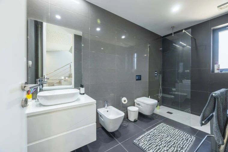 Moradia T5 para Venda em Gondomar (São Cosme), Valbom e Jovim Foto 47