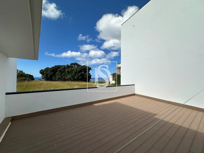 Apartamento T3 para Venda em Agua de Alto Foto 7