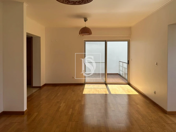 Apartamento T3 para Venda em Agua de Alto Foto 2