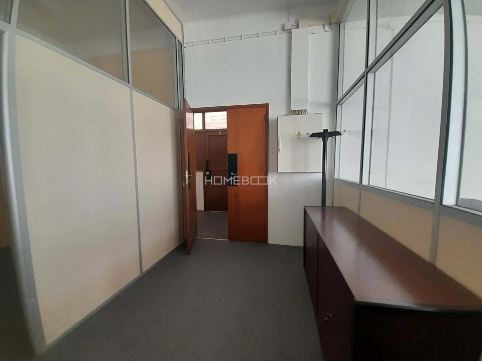 Escritório para Arrendamento em Mafra Foto 3