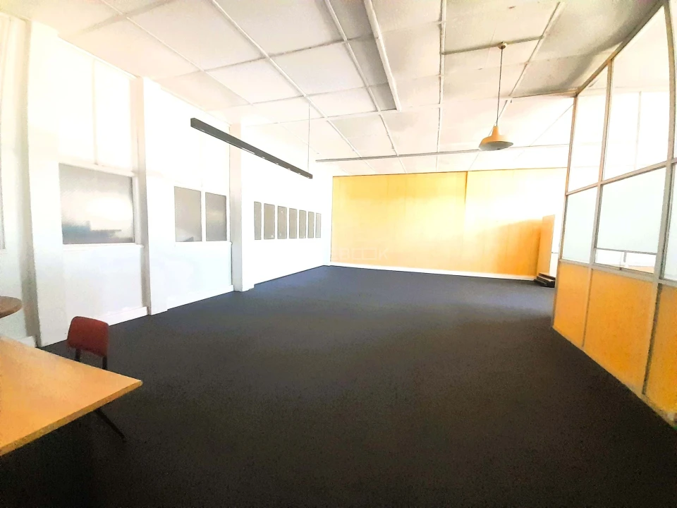 Escritório para Arrendamento em Mafra Foto 3