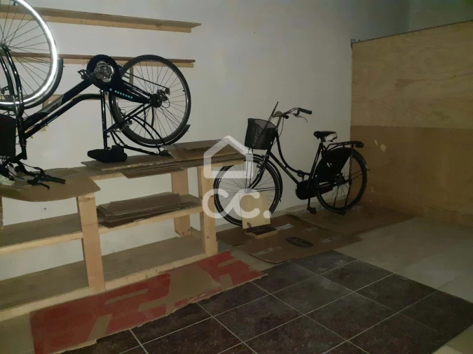 Garagem para Arrendamento em Santa Maria Maior Foto 12