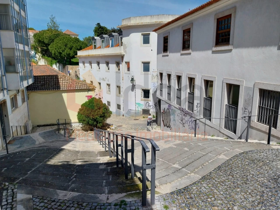 Prédio para Venda em Almada, Cova da Piedade, Pragal e Cacilhas Foto 10