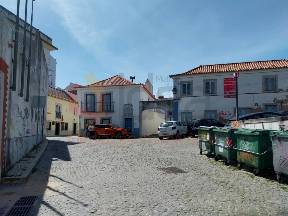 Prédio para Venda em Almada, Cova da Piedade, Pragal e Cacilhas Foto 15