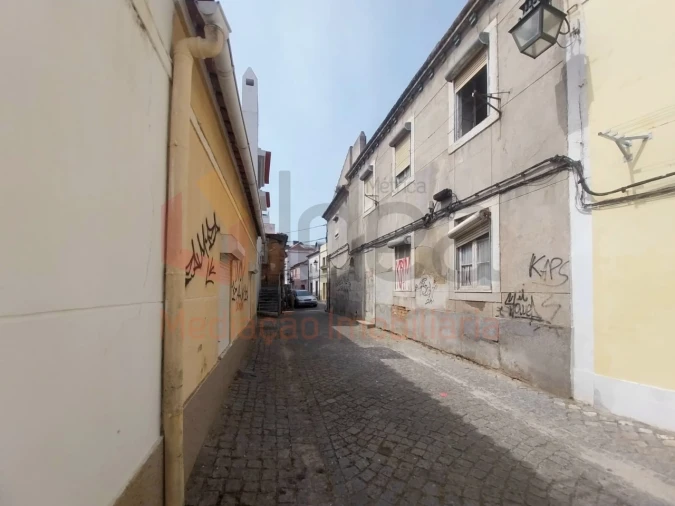 Prédio para Venda em Almada, Cova da Piedade, Pragal e Cacilhas Foto 4