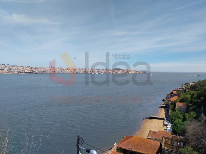 Prédio para Venda em Almada, Cova da Piedade, Pragal e Cacilhas Foto 20