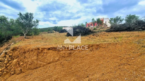 Moradia T0 para Venda em Loule (São Sebastião)