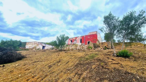 Moradia T0 para Venda em Loule (São Sebastião)