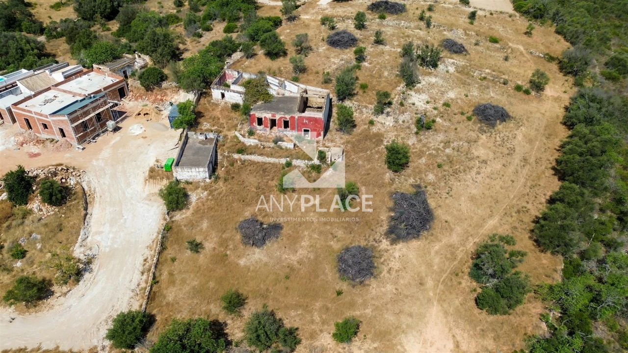 Moradia T0 para Venda em Loule (São Sebastião) Foto 24