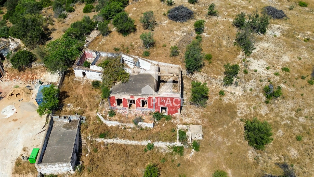Moradia T0 para Venda em Loule (São Sebastião) Foto 27
