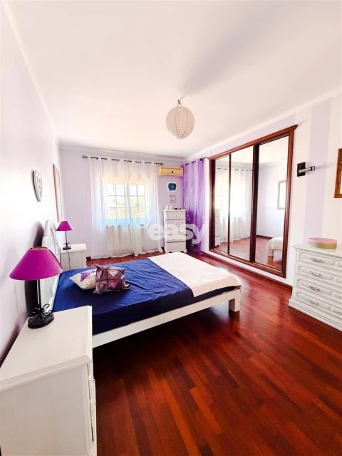 Moradia T5 para Venda em Almeirim