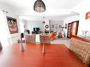 Moradia T5 para Venda em Almeirim