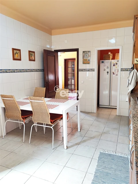 Moradia T5 para Venda em Almeirim