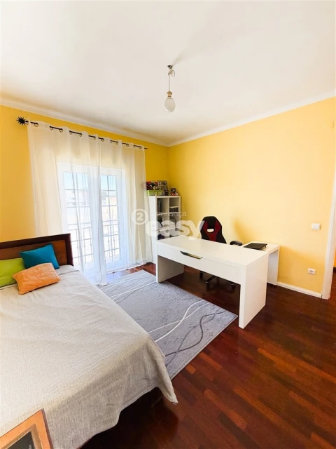 Moradia T5 para Venda em Almeirim
