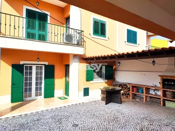 Moradia T5 para Venda em Almeirim