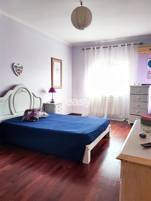 Moradia T5 para Venda em Almeirim