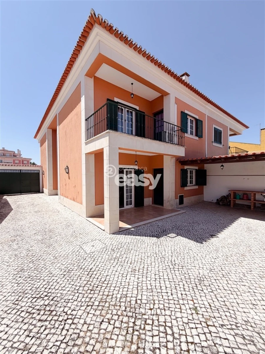 Moradia T5 para Venda em Almeirim Foto 14