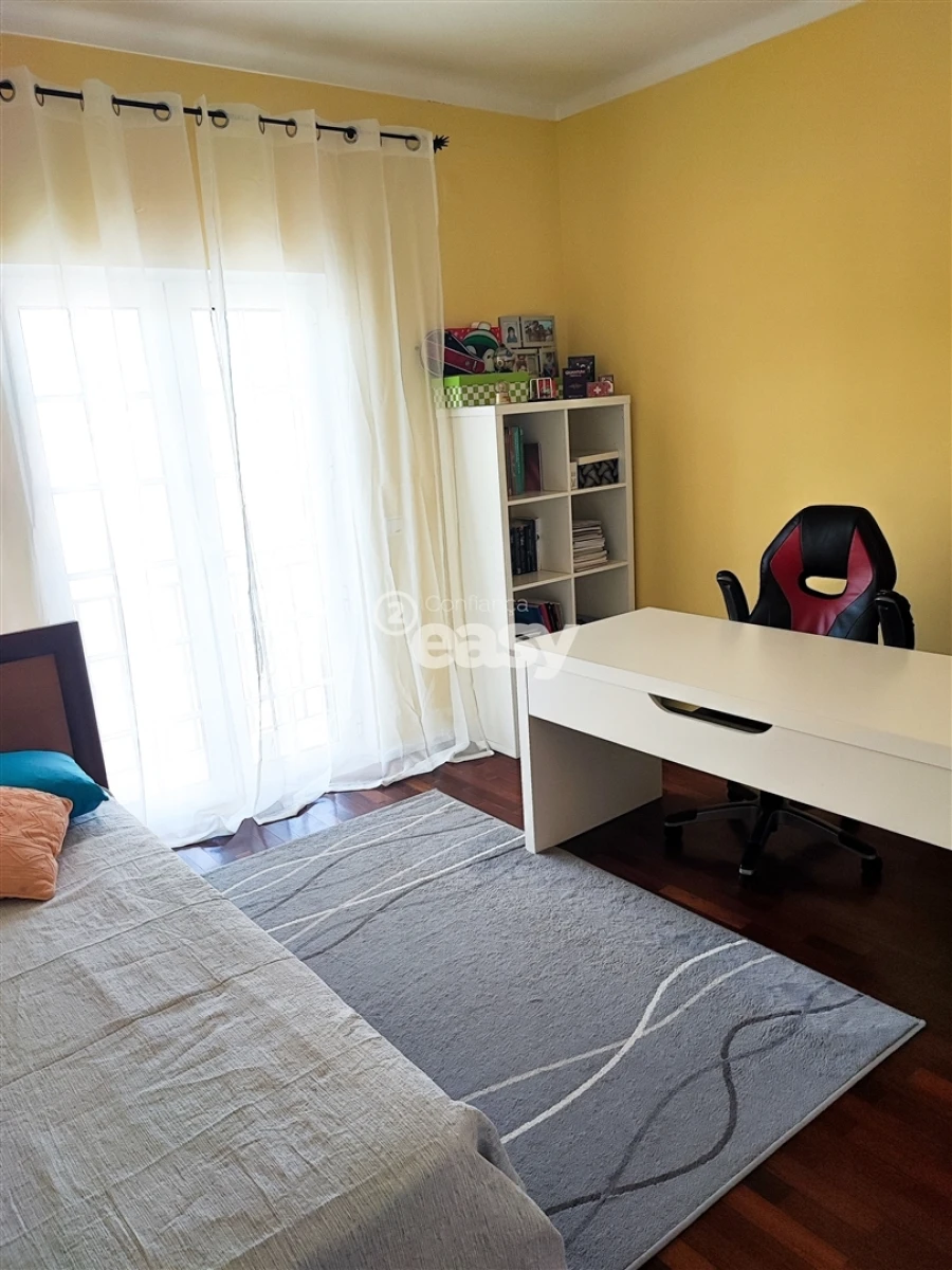 Moradia T5 para Venda em Almeirim Foto 21