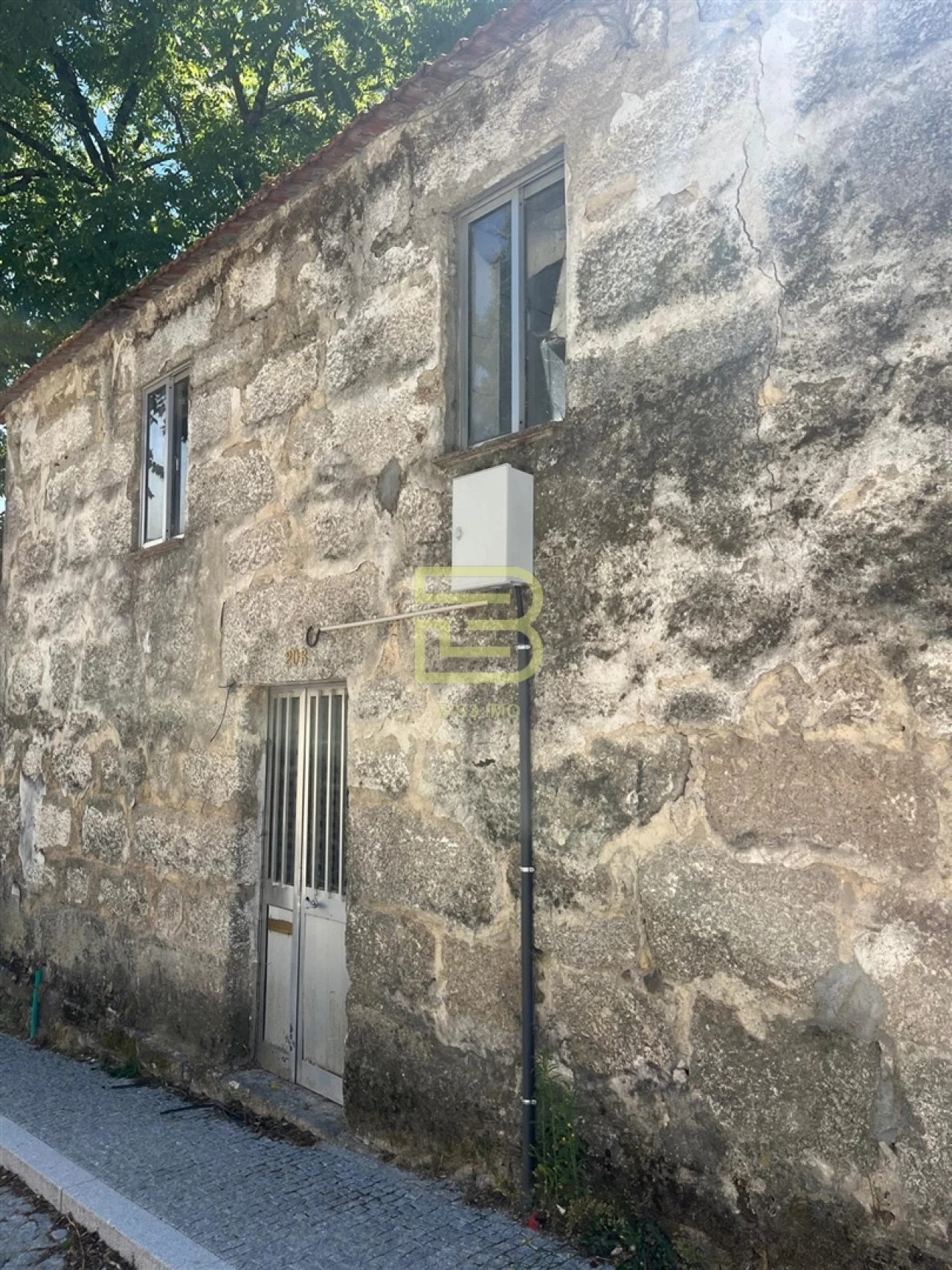 Moradia T3 para Venda em Vandoma Foto 1