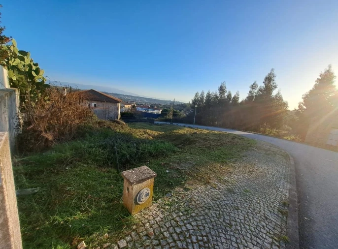 Terreno para Venda em Mangualde, Mesquitela e Cunha Alta Foto 2
