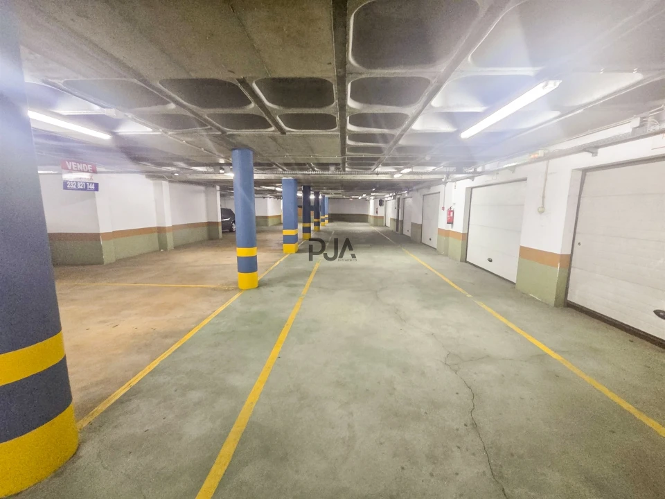 Garagem para Arrendamento em Tondela e Nandufe Foto 4